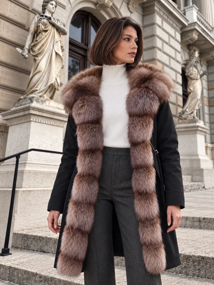 Женская парка с мехом песца черная Milan